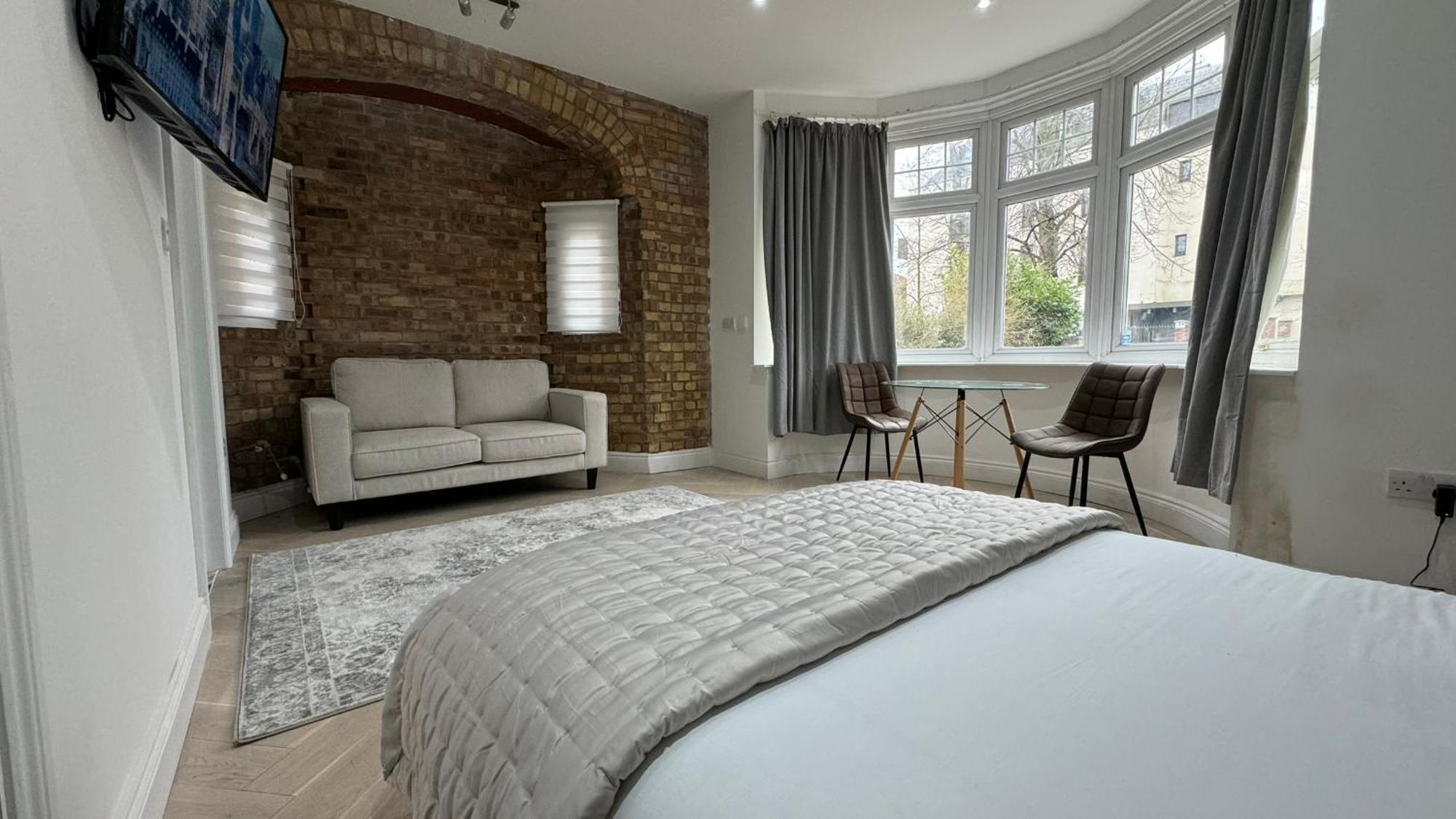 London Studios And Suites Harrow Exterior foto